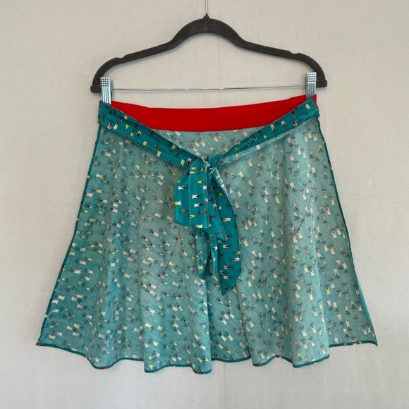 Vintage Hand Sewn Apron Turquoise w/Bright Red Pockets - Picture 2 of 3